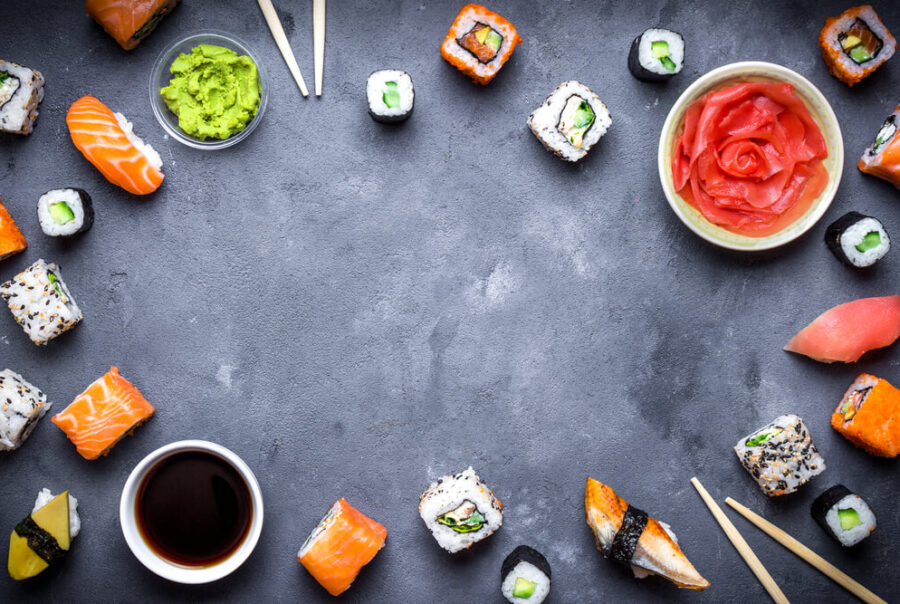 What is the Difference Between Roll and Hand Roll Sushi? - Casa Sensei